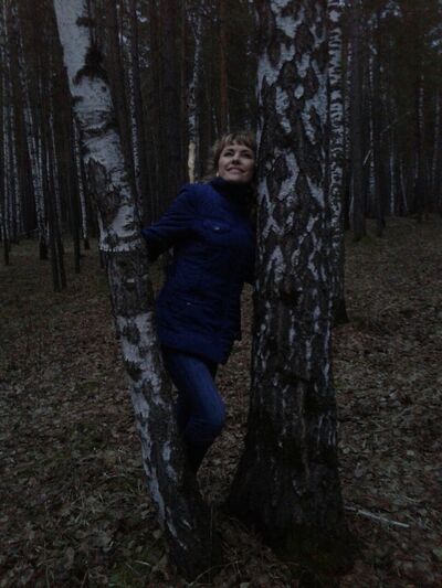  ,   Olia, 44 ,  