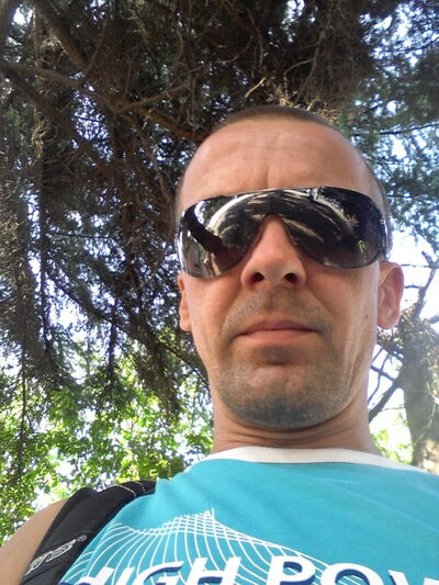  ,   Mihail, 46 ,   , 