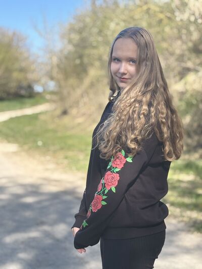  ,   Valeri, 18 ,   ,   