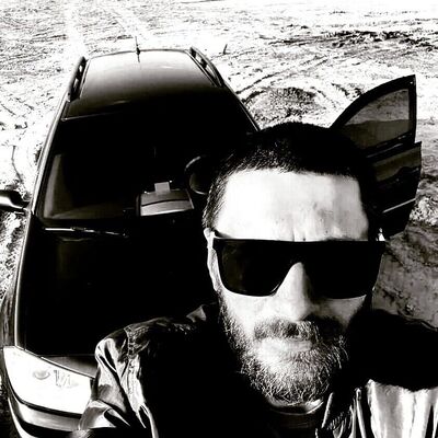  ,   Artur, 37 ,   ,   , c , 