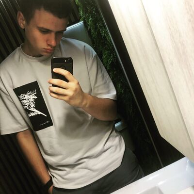  ,   Ilya, 22 ,   ,   