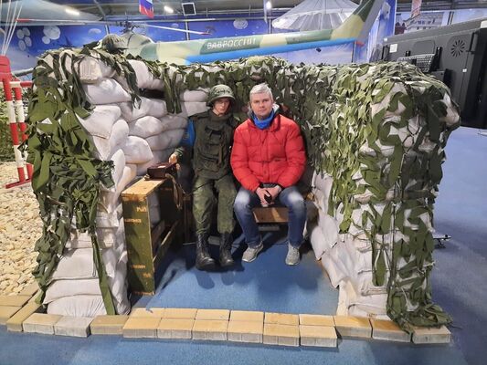  ,   De Brule, 41 ,   ,   , c 