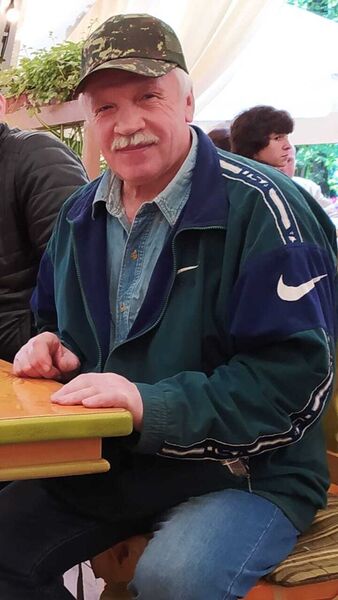  ,   Alex, 62 ,   c 