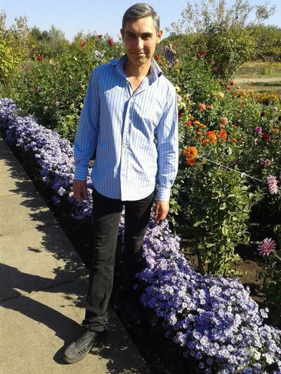  ,   Cergey, 46 ,   ,   , c 