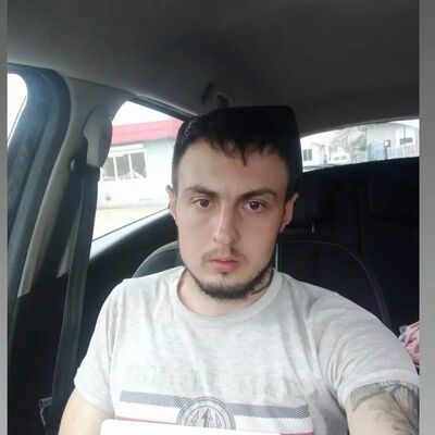  ,   Valentin, 30 ,   ,   