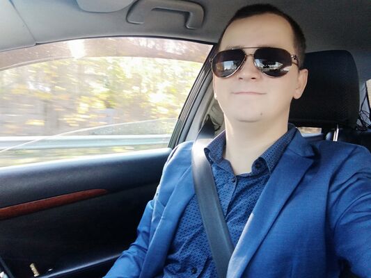  ,   Maxim, 31 ,   
