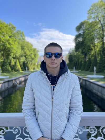  ,   Nikita, 21 ,   ,   