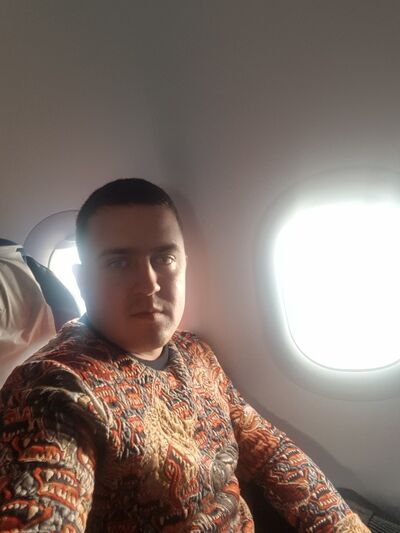  ,   Andrew, 33 ,   ,   , c 