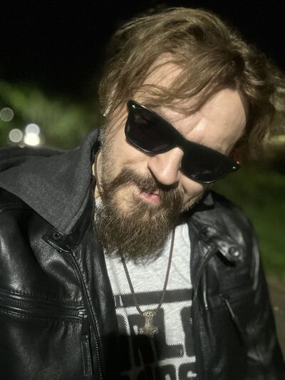   ,   Eddie, 49 ,   ,   , 
