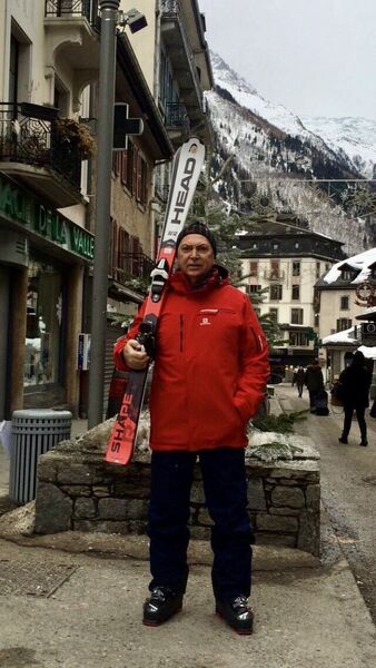  ,   Alex, 61 ,   ,   
