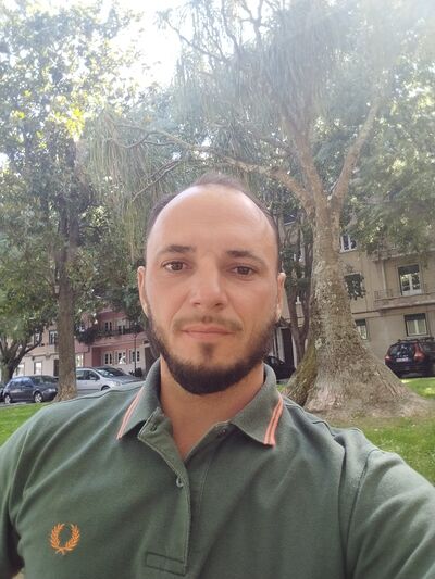 ,   Alex, 37 ,   ,   