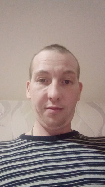  ,   Anton, 37 ,   ,   