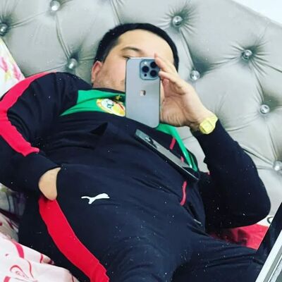  ,   Bek, 32 ,   ,   