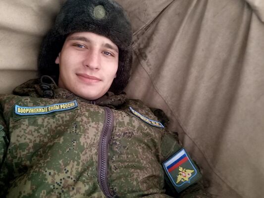  ,   Kiril, 22 ,   ,   