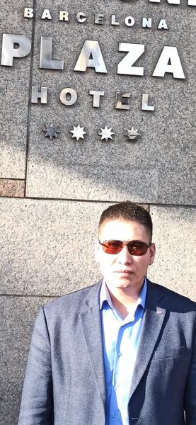  ,   Artem, 35 ,   ,   , c 