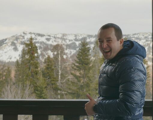  ,   Denis, 40 ,   ,   , c 