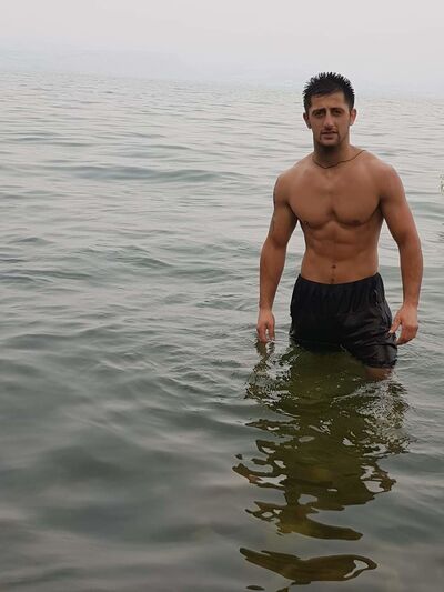  ,   Leo, 29 ,   ,   , c 