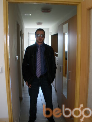  Praha,   Bohdan, 35 ,  