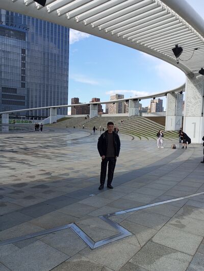  ,   Adilbek, 32 ,     , c 
