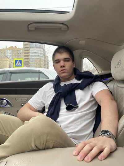  ,   Emir, 20 ,   ,   