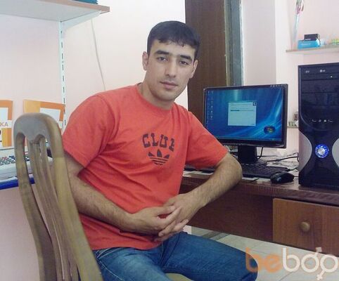  ,   Seymur, 42 ,   