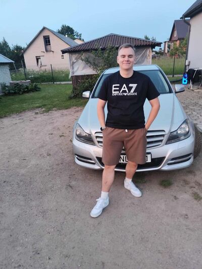 ,   Danielius, 21 ,     , c 