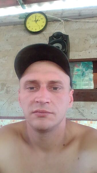  ,   Grigory, 37 ,   c 