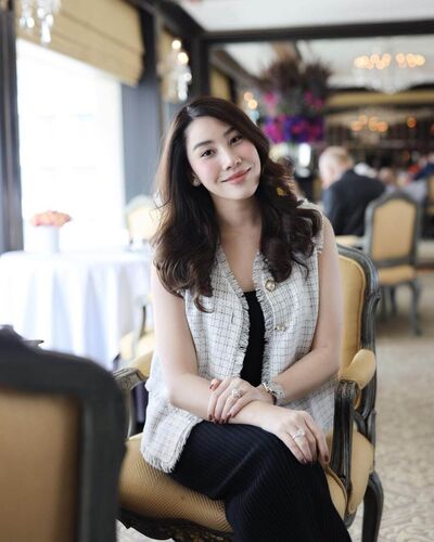  -,   Sofia, 38 ,   ,   