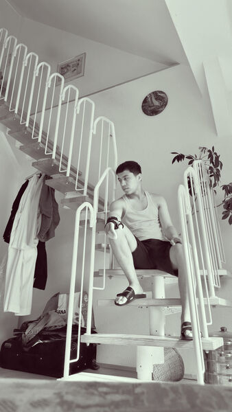  Wolfsgraben,   Bakhtiyor, 20 ,   ,   