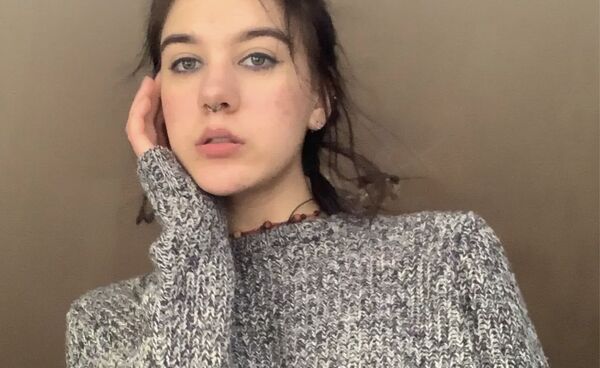  ,   Elizaveta, 22 ,   ,   
