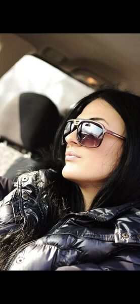  ,   Mia, 39 ,   ,   , c 