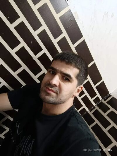  ,   Isroil, 33 ,   ,   