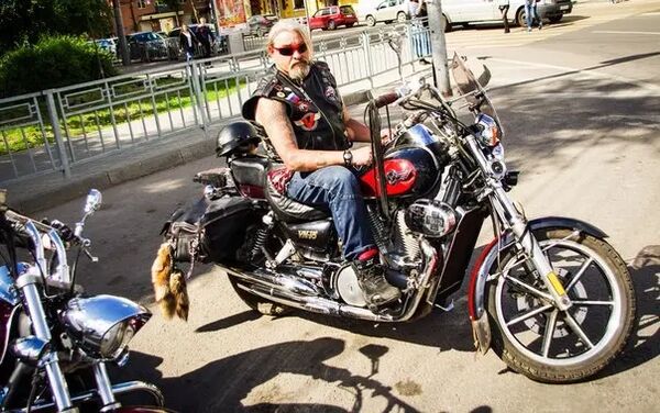  ,   Oleg, 60 ,   c 