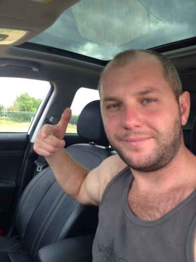  ,   Alex, 43 ,   