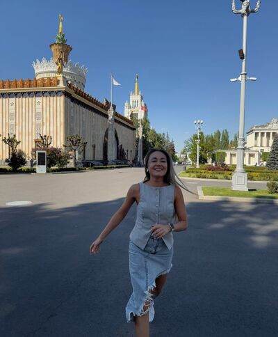  ,   Lena, 35 ,   ,   