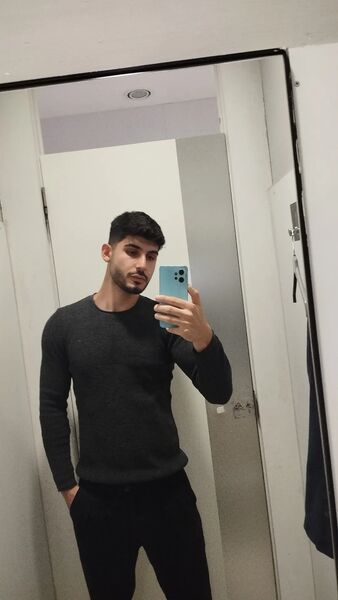  ,   Emirkan, 24 ,   ,   