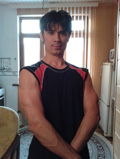  ,   Jahongir, 39 ,   