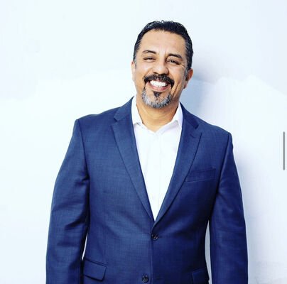  America,   Izzy battres, 64 ,     , c , 