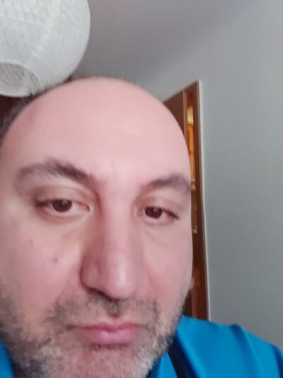  ,   Artur, 49 ,   ,   , c 
