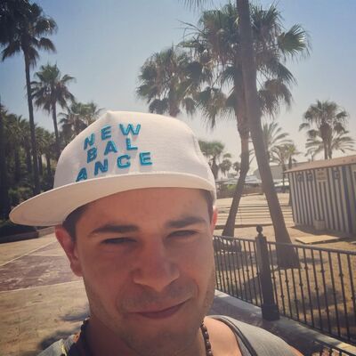  -,   Onik, 37 ,   ,   , c 