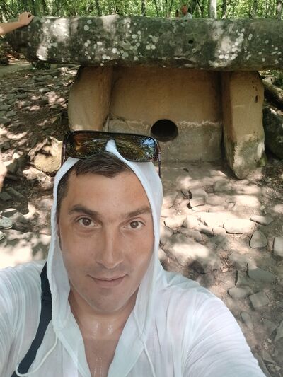  ,   Viktor, 40 ,   ,   , c , 