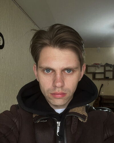  ,   Konstantin, 25 ,   ,   
