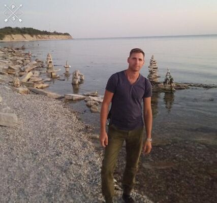  ,   Anton, 33 ,   ,   , c 