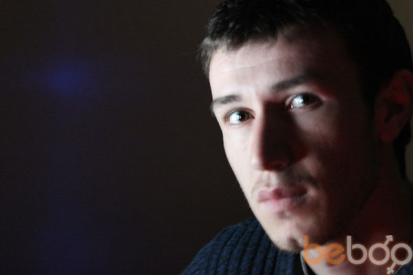  ,   Brunet, 40 ,   