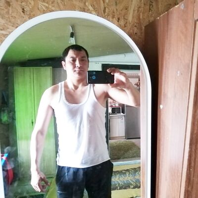  ,   Ulan, 43 ,  