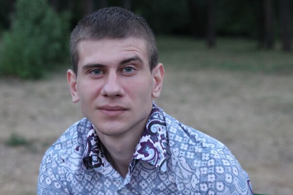  ,   Mihail, 37 ,   