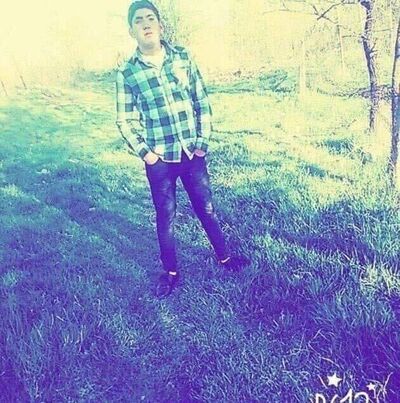  ,   Hrach, 28 ,   ,   