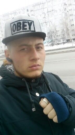  9330205  Akmal, 33 ,    