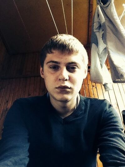  ,   Artem, 31 ,   