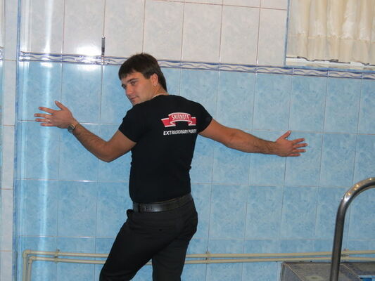  ,   Alexs, 39 ,   